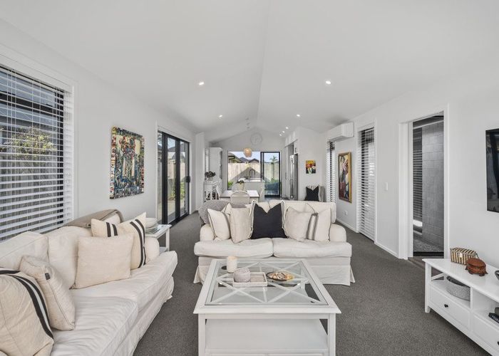  at 2 Mida Close, Papamoa Beach, Tauranga, Bay Of Plenty