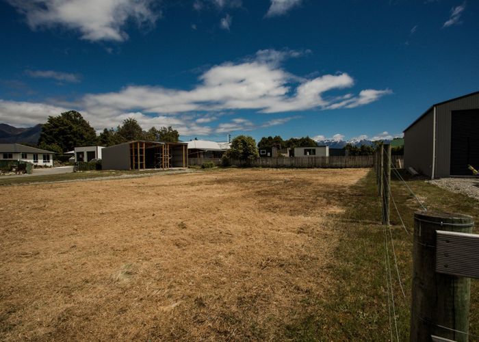  at 28 Motu-Au Close, Manapouri, Manapouri