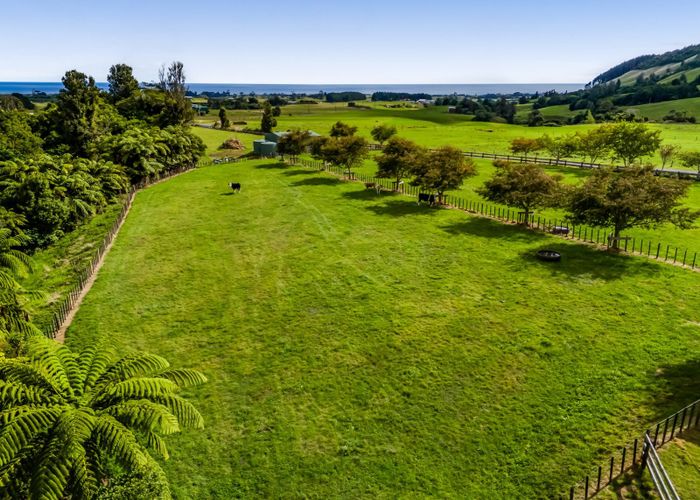  at Weld Road Upper, Oakura, New Plymouth, Taranaki