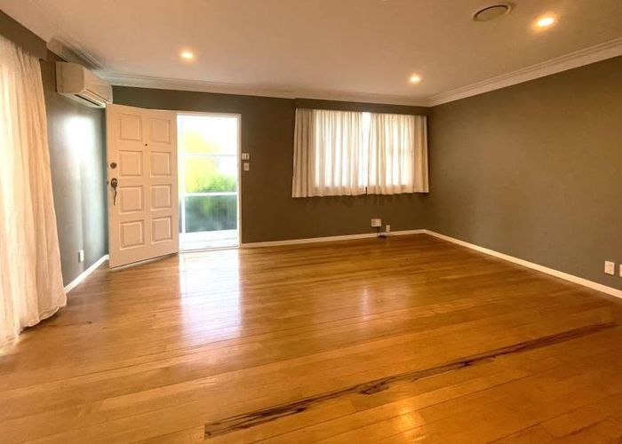  at 2/12 Higgs Road, Mount Wellington, Auckland