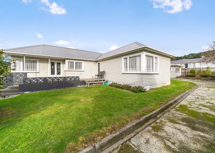  at 2 Davis Grove, Wainuiomata, Lower Hutt, Wellington