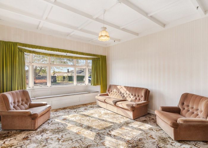  at 42 Lippiatt Road, Otahuhu, Auckland