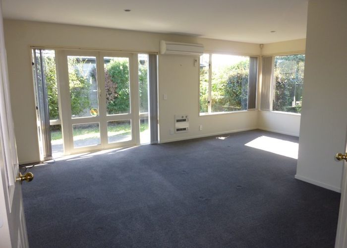  at 2/30 Newnham Terrace, Riccarton, Christchurch City, Canterbury