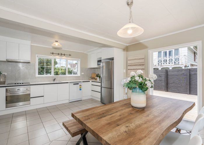  at 1/97 Wheturangi Road, Greenlane, Auckland