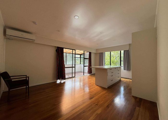  at 132 Parkvale Road, Karori, Wellington, Wellington