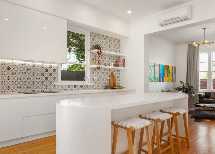  at 54 Fendalton Road, Fendalton, Christchurch City, Canterbury