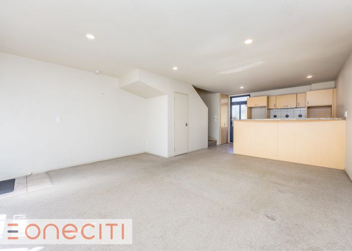 For rent 2/8 Soljak Place, Mount Albert, Auckland City, Auckland