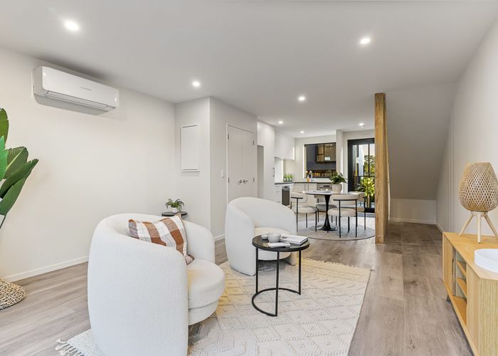  at 44 Millbrook Road, Henderson, Waitakere City, Auckland