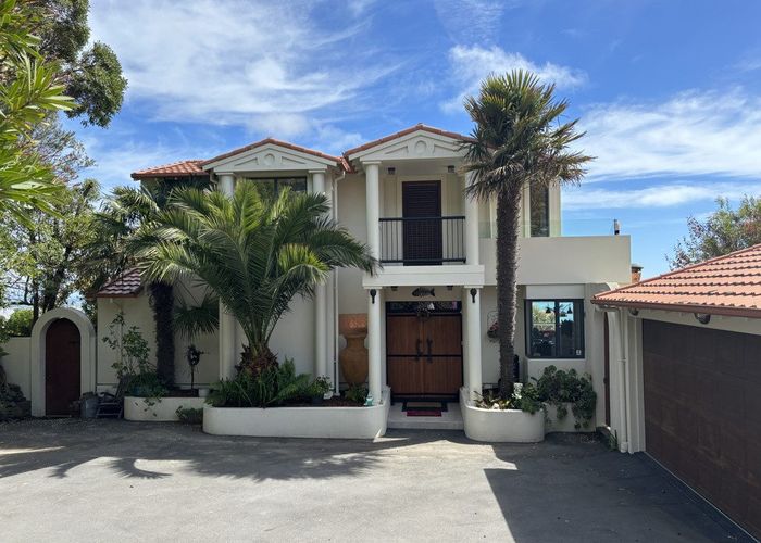  at 10 Panorama Road, Clifton, Christchurch