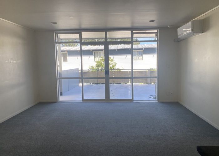  at 4A/20 Ian Marwick Place, Birkenhead, North Shore City, Auckland