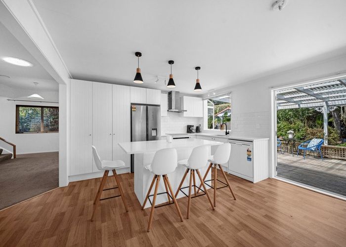  at 883 Swanson Road, Swanson, Auckland