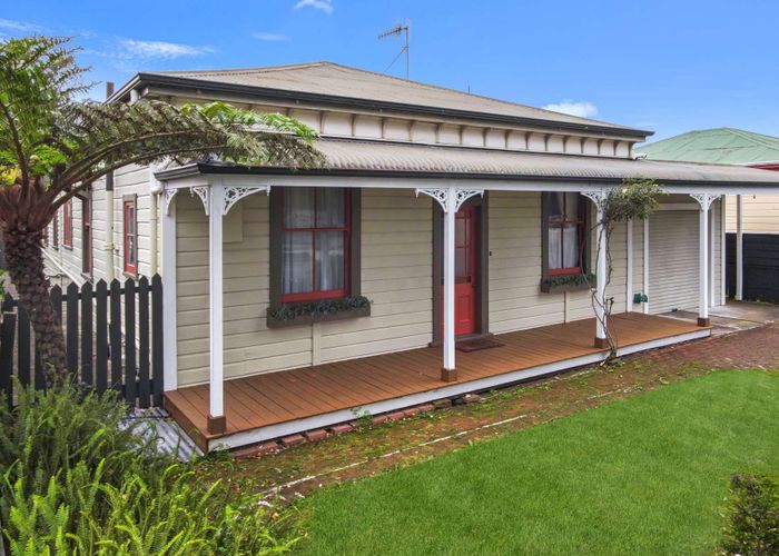  at 127 Linton Street, West End, Palmerston North, Manawatu / Whanganui