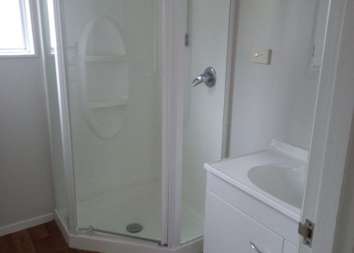  at 72 Vodanovich Road, Te Atatu South, Waitakere City, Auckland
