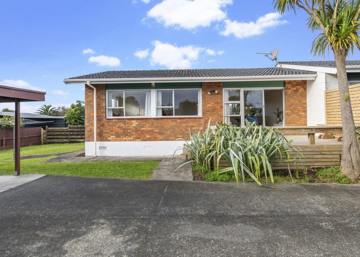  at 1/11 Sunnypark Avenue, Rosehill, Papakura