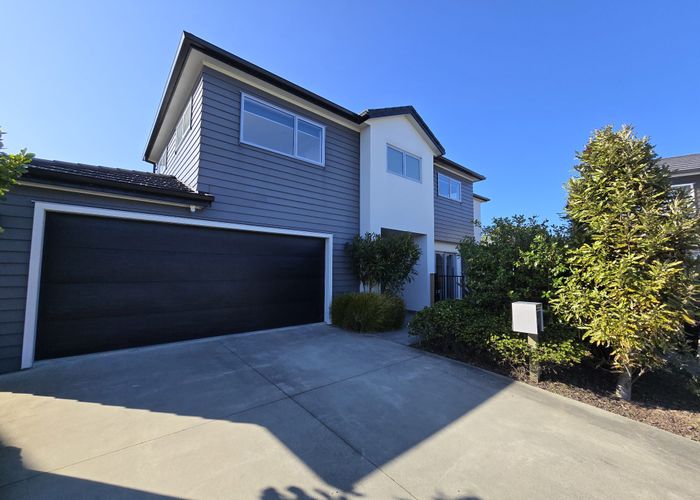  at 166A John Burke Drive, Aotea, Porirua