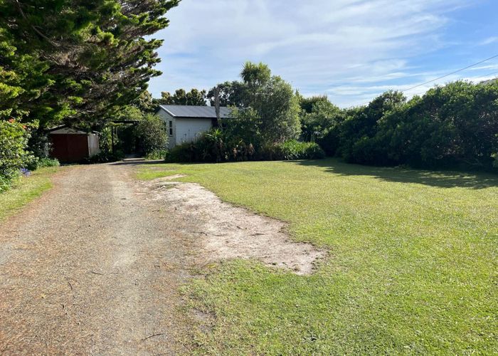  at 1366 Whangaparaoa Road, Army Bay, Whangaparaoa