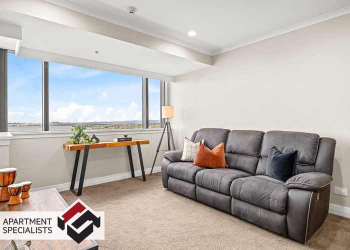  at 9 Byron Avenue, Takapuna, North Shore City, Auckland