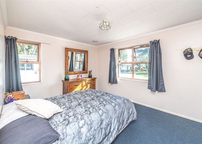  at 2526 State Highway 3, Turakina