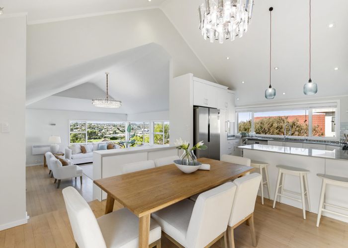  at 14 McFetridge Place, Hillcrest, North Shore City, Auckland