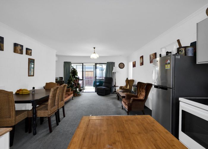  at 2/65 Northgate, Strandon, New Plymouth