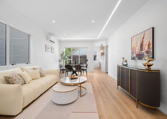  at 9, A-D Juliet Avenue, Howick, Manukau City, Auckland