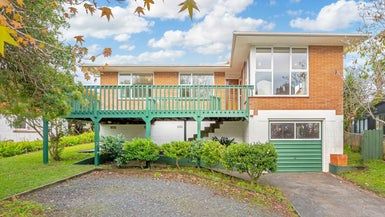  at 18 Yeoman Place, Howick, Auckland