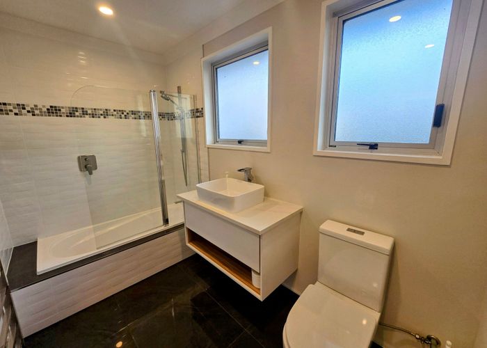 at 9 Forbes Place, Kelvin Grove, Palmerston North