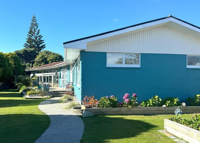  at 16 Keith Road, Paroa, Greymouth