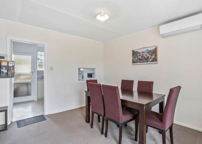  at 2/84 Portage Road, New Lynn, Waitakere City, Auckland
