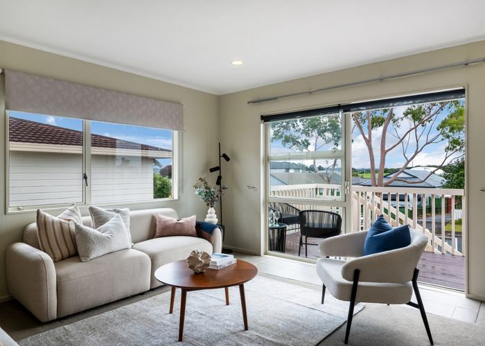  at 1/44 Barbados Drive, Unsworth Heights, North Shore City, Auckland