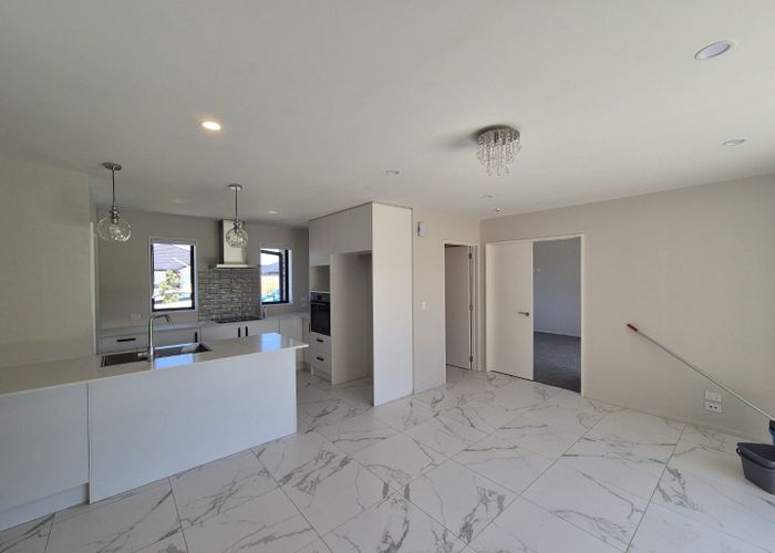 at 17 Wexford Crescent, Halswell, Christchurch City, Canterbury