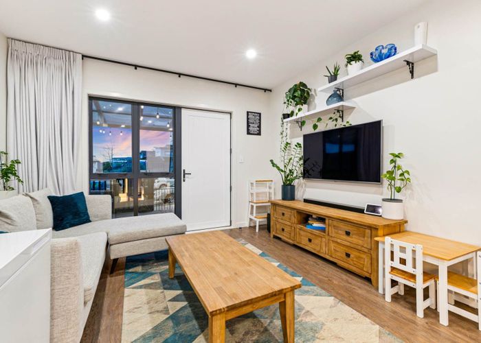 at 59  Tahere Road, Totara Park, Manukau City, Auckland