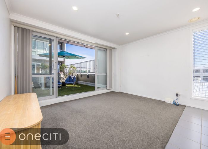  at 2N/20 Charlotte Street, Eden Terrace, Auckland