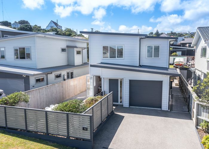  at 14 Lambley Road, Titahi Bay, Porirua