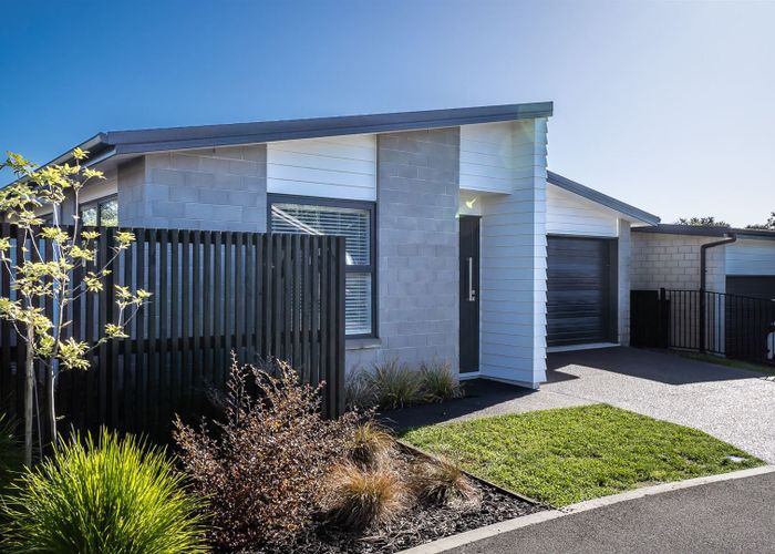  at 1/6 Landell Place, Harrowfield, Hamilton