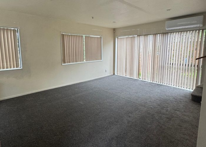 at 15/1 melview place, New Lynn, Waitakere City, Auckland