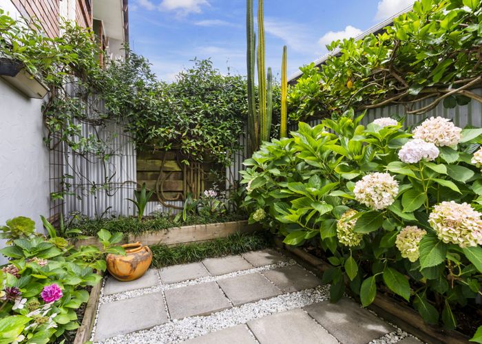  at 2/54 Garnet Road, Westmere, Auckland City, Auckland