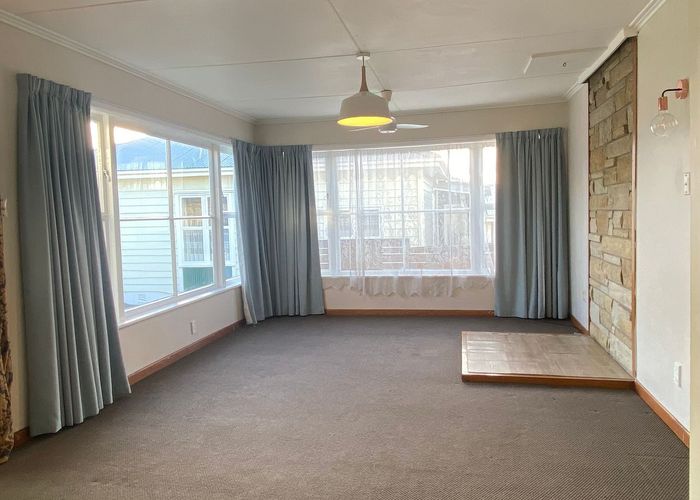  at New Lynn, Waitakere City, Auckland
