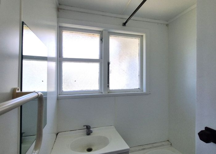  at 10 Ross Road, Western Heights, Rotorua