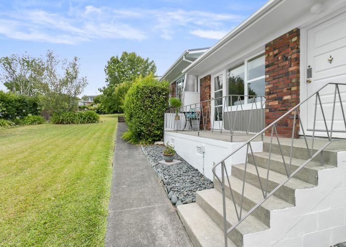  at 2/23 Ashwell Street, Kohimarama, Auckland