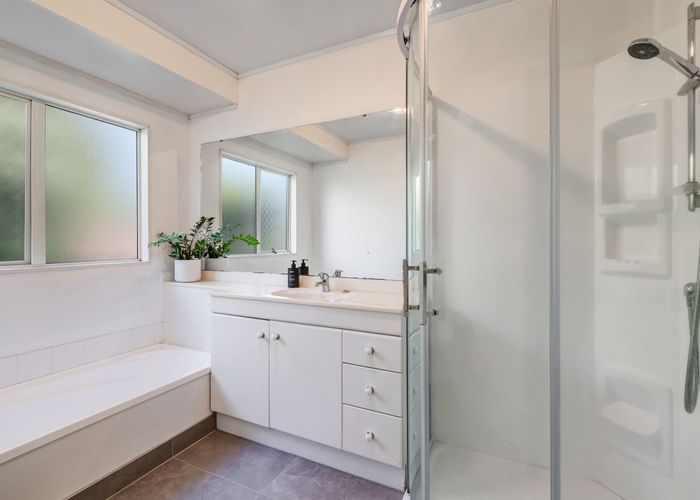  at Bluebird Crescent, Unsworth Heights, North Shore City, Auckland