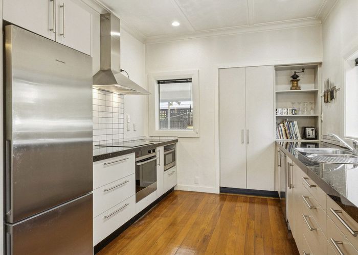  at 1 Wardlaw Street, Musselburgh, Dunedin, Otago