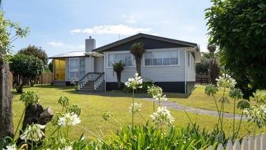  at 2 Blairgowrie Place, Leamington, Cambridge