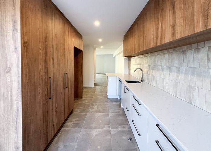  at 2/133 Blighs Road, Strowan, Christchurch City, Canterbury