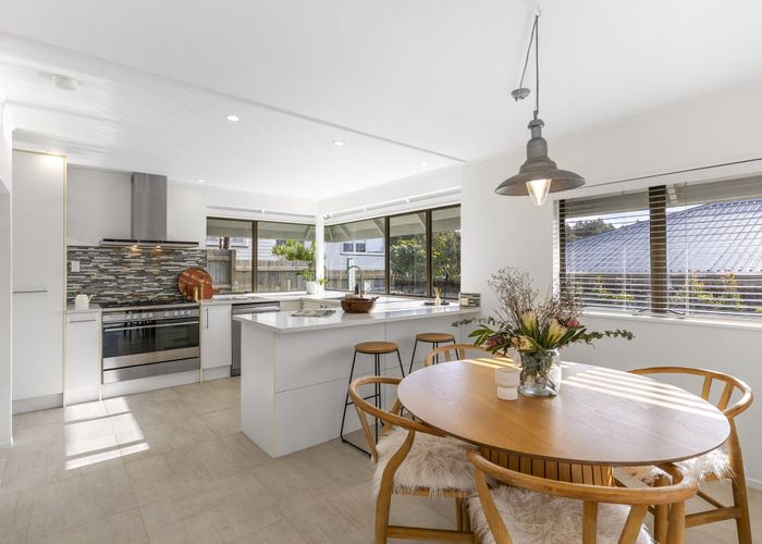  at 2/19 Tilden Avenue, Hillcrest, Auckland