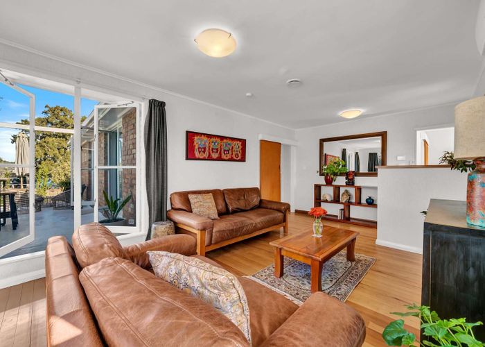  at 30 Weybridge Crescent, Glen Innes, Auckland