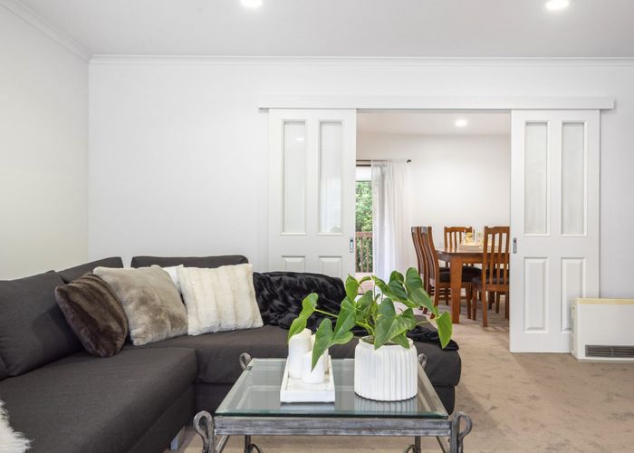  at 11 Nottingham Place, Northcross, North Shore City, Auckland