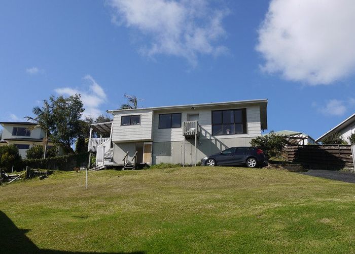  at 14 Dianthus Place, Browns Bay, Auckland