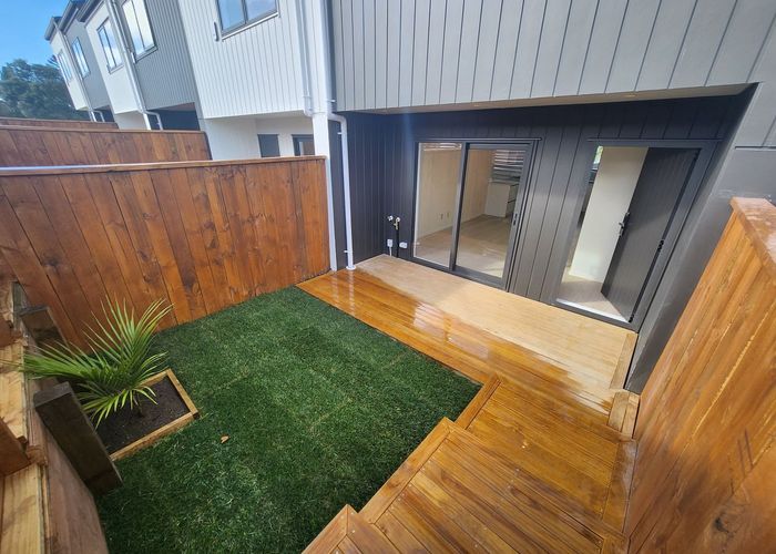  at 105 Trias Road, Totara Vale, North Shore City, Auckland