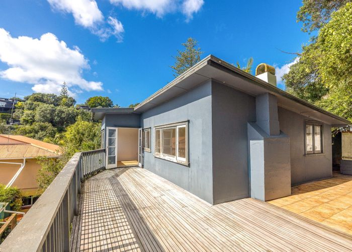  at 9 Tiri View Road, Palm Beach, Waiheke Island, Auckland